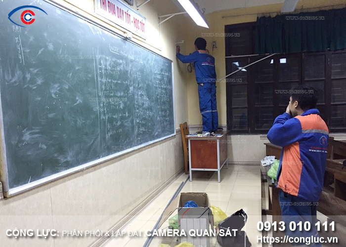 lắp đặt camera quan sát ở trường học