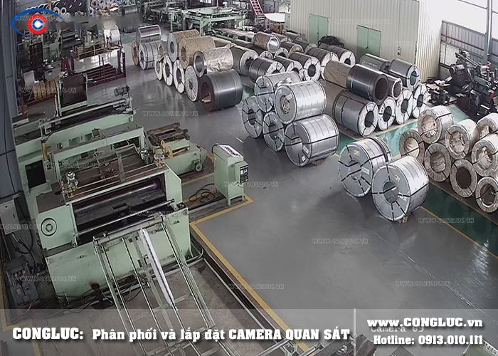 hình ảnh camera quan sát ở nhà máy kim khí việt