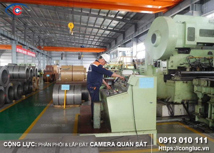 Hình ảnh camera quan sát tại nhà máy kim khí việt